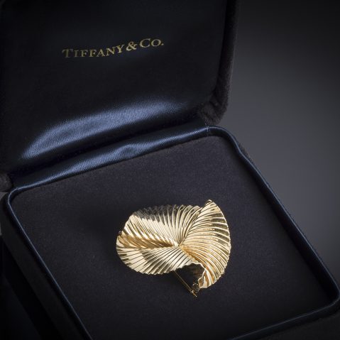 Vintage Tiffany & Co clip brooch gold