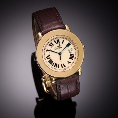 Round Cartier watch 33 mm