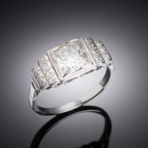 Art Deco diamond ring (approximately 1.60 carat, center 1.20 carat)