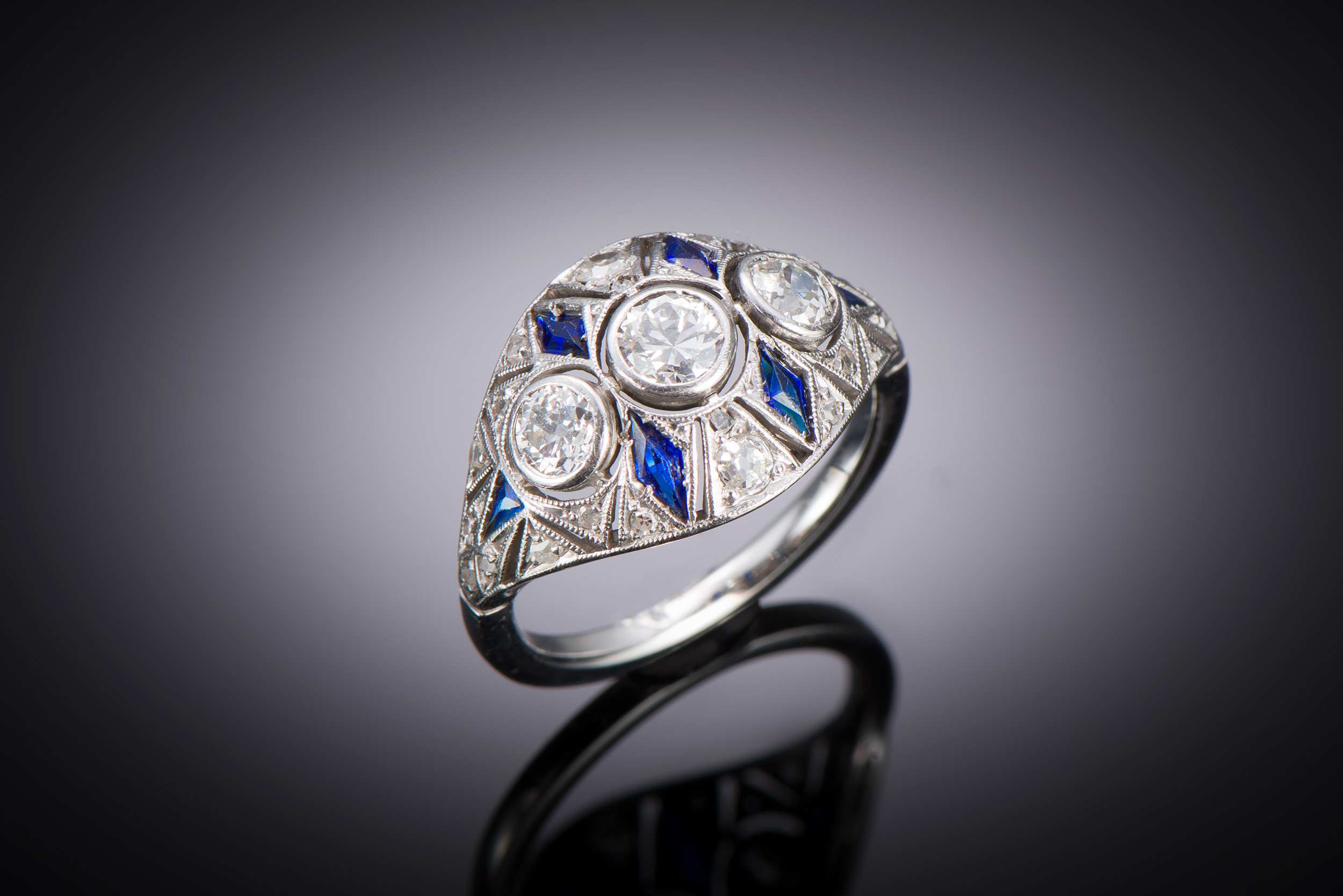 Art deco diamond and sapphire ring-1