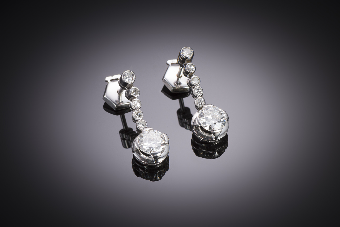 Art Deco diamond earrings (2.30 carats)-1