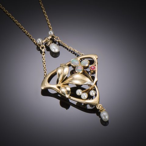 Collier Art nouveau opales, perles, diamants, rubis