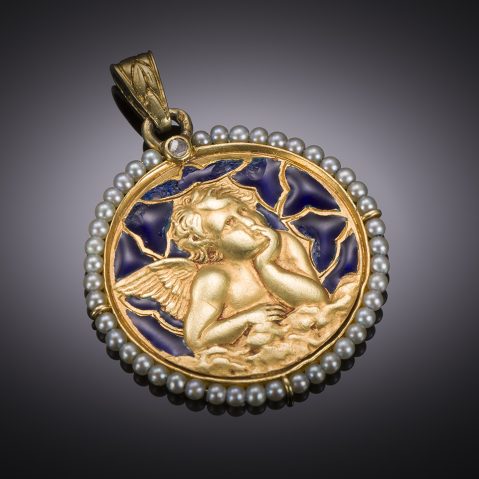 Médaille émaillée diamant et perles début XXe siècle