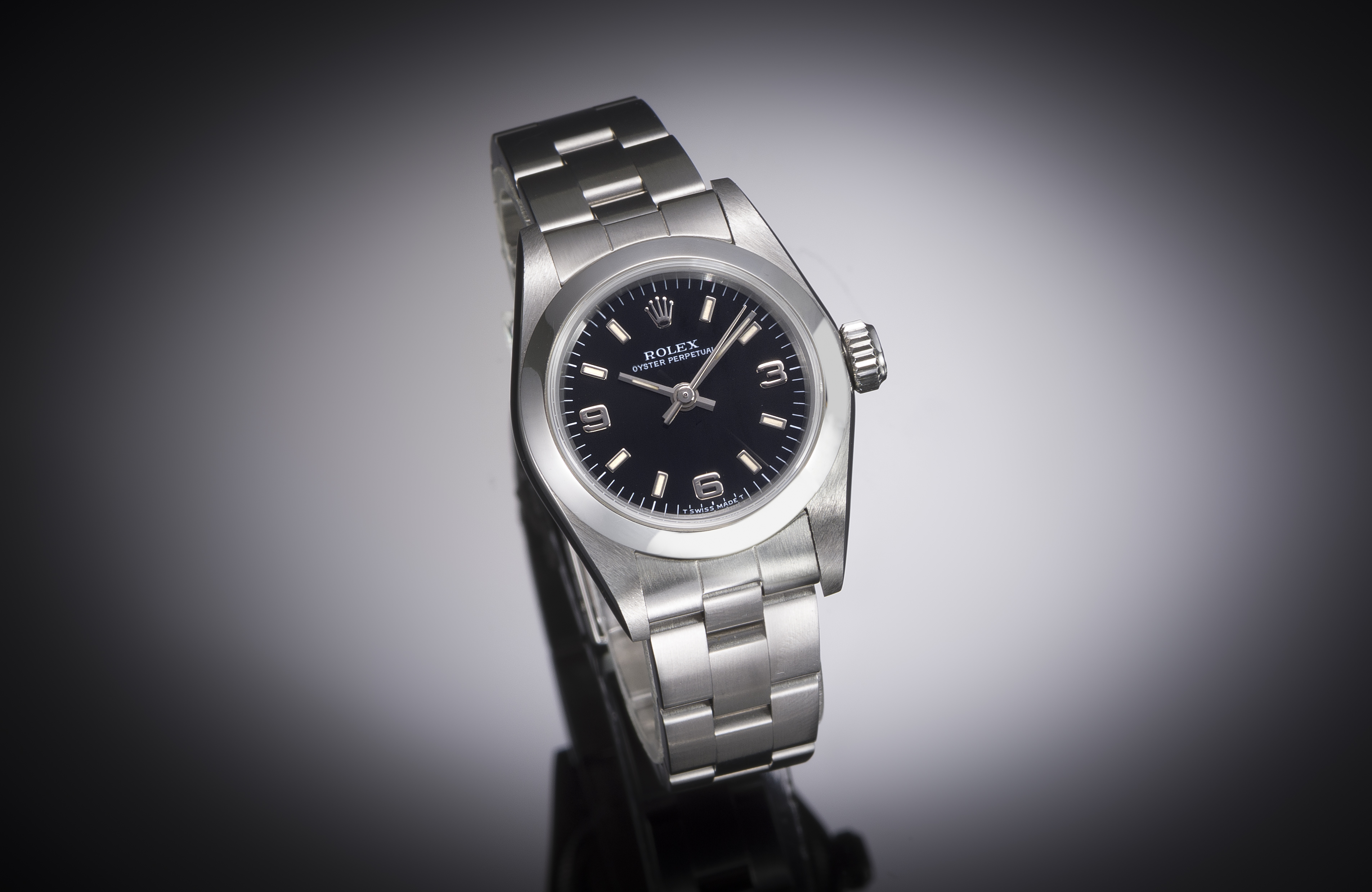 Montre Rolex lady cadran noir-1