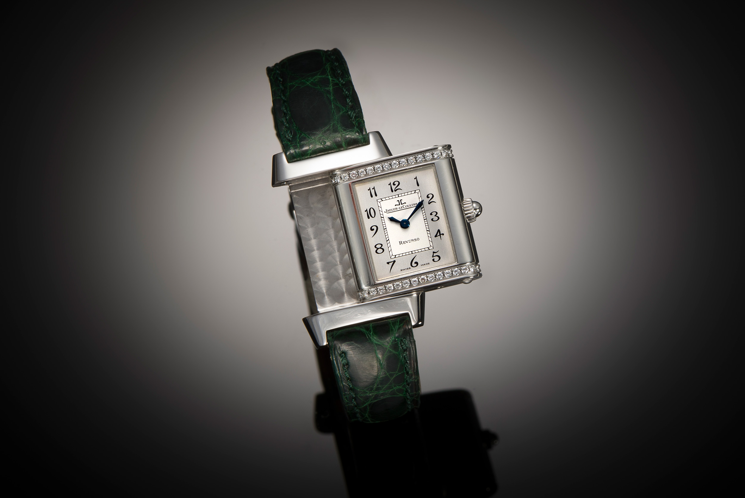 Montre Jaeger-LeCoultre Reverso Lady diamants-1