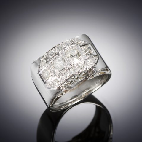 Bague vers 1935 diamants (1,50 carat). Travail français.